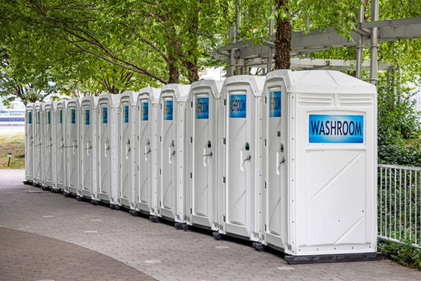Best Portable restroom trailer rental  in Newberg, OR